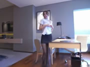 ホテルの中国人モデル黒絹制服秘書